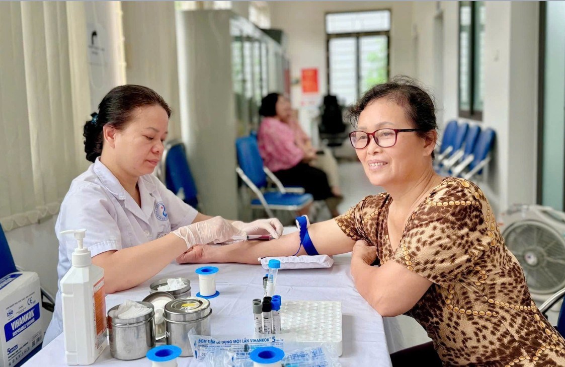 Hà Nội triển khai khám sức khỏe và sàng lọc bệnh miễn phí cho người dân