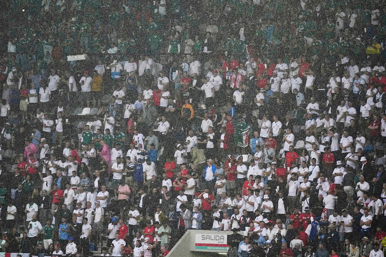 World Cup 2026: Thời tiết tiếp tục thách thức đội tuyển Anh

