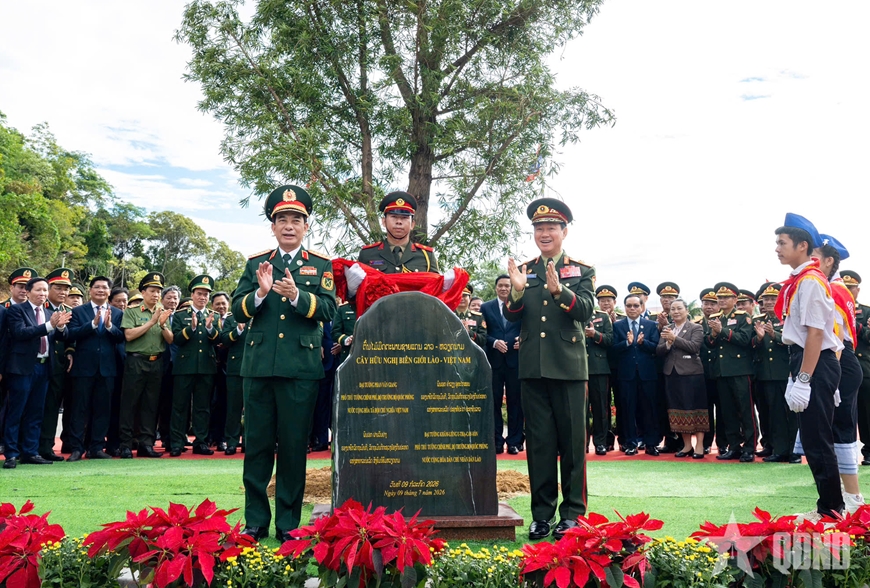 Giao lưu hữu nghị quốc phòng biên giới Việt Nam - Lào lần thứ 3 chính thức bắt đầu