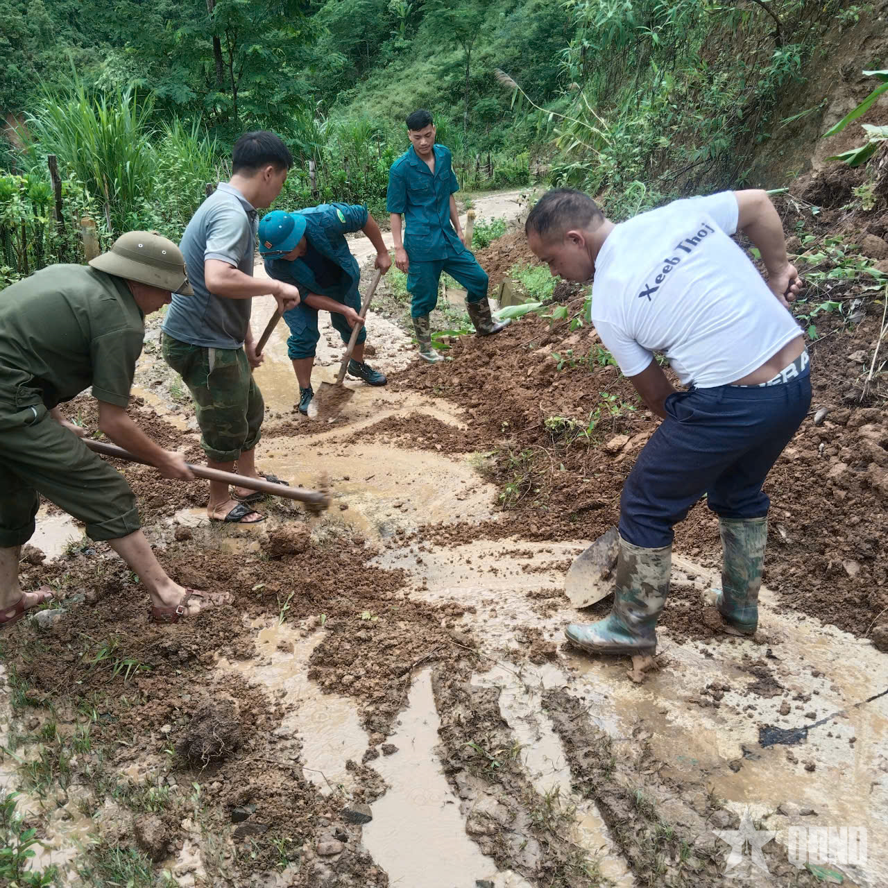 Điện Biên: Khẩn trương giúp nhân dân khắc phục hậu quả mưa lũ


