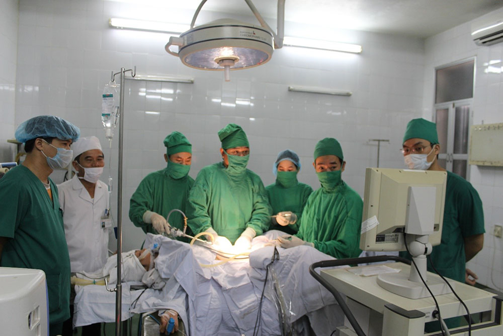 Phát huy truyền thống anh hùng, nâng tầm chất lượng khám, chữa bệnh