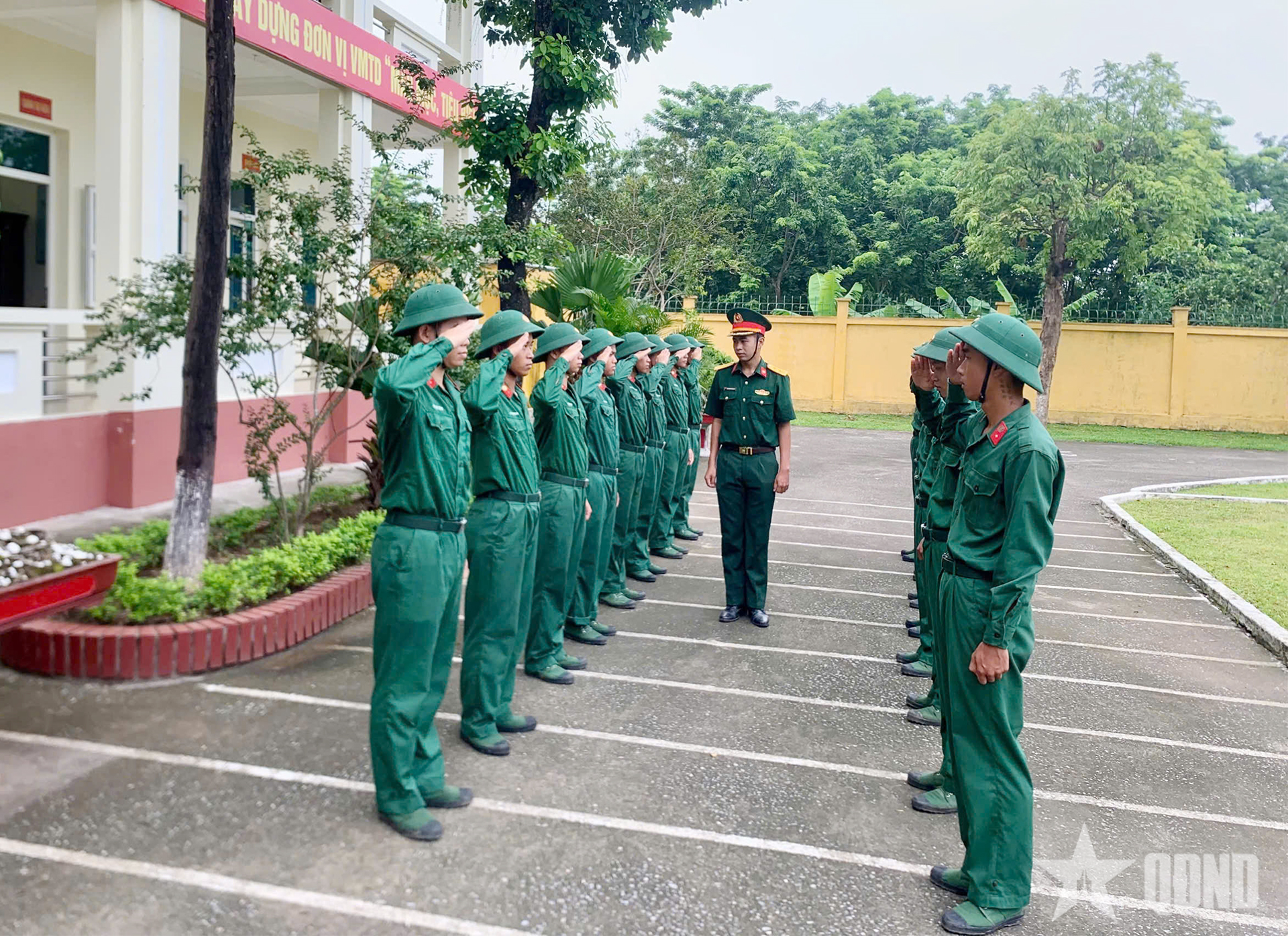 Đưa Chỉ thị số 76 vào chiều sâu thực tiễn ở Lữ đoàn 205
