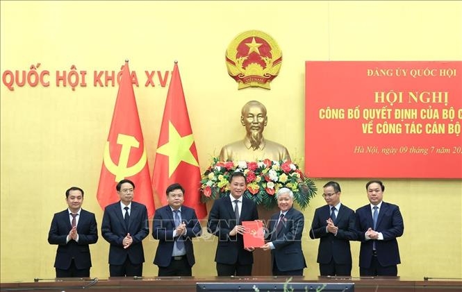 C&ocirc;ng bố quyết định của Bộ Ch&iacute;nh trị chỉ định Ủy ban Kiểm tra Đảng ủy Quốc hội nhiệm kỳ 2025-2030