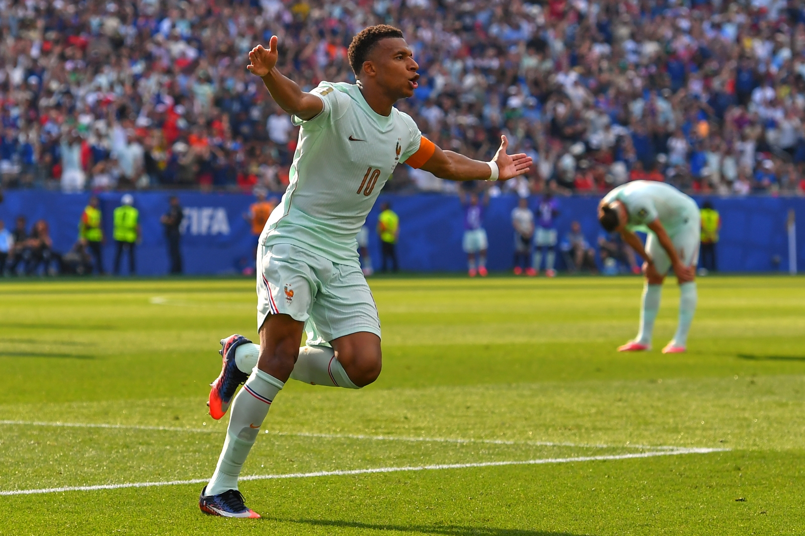 Mbappe lập kỷ lục chưa từng có ở World Cup
