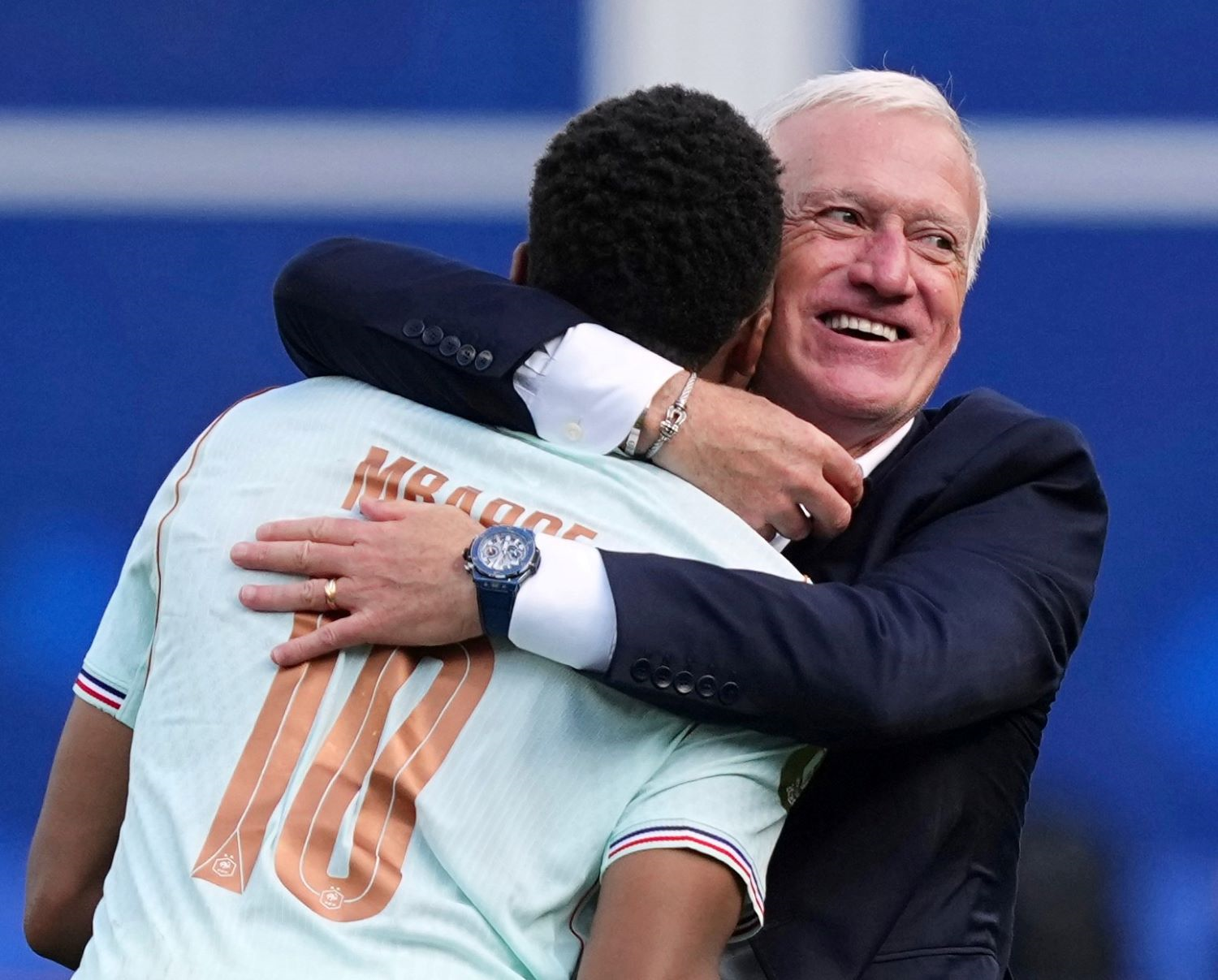Nhật ký World Cup 2026: Tiến lên cùng bộ đôi Kylian - Didier