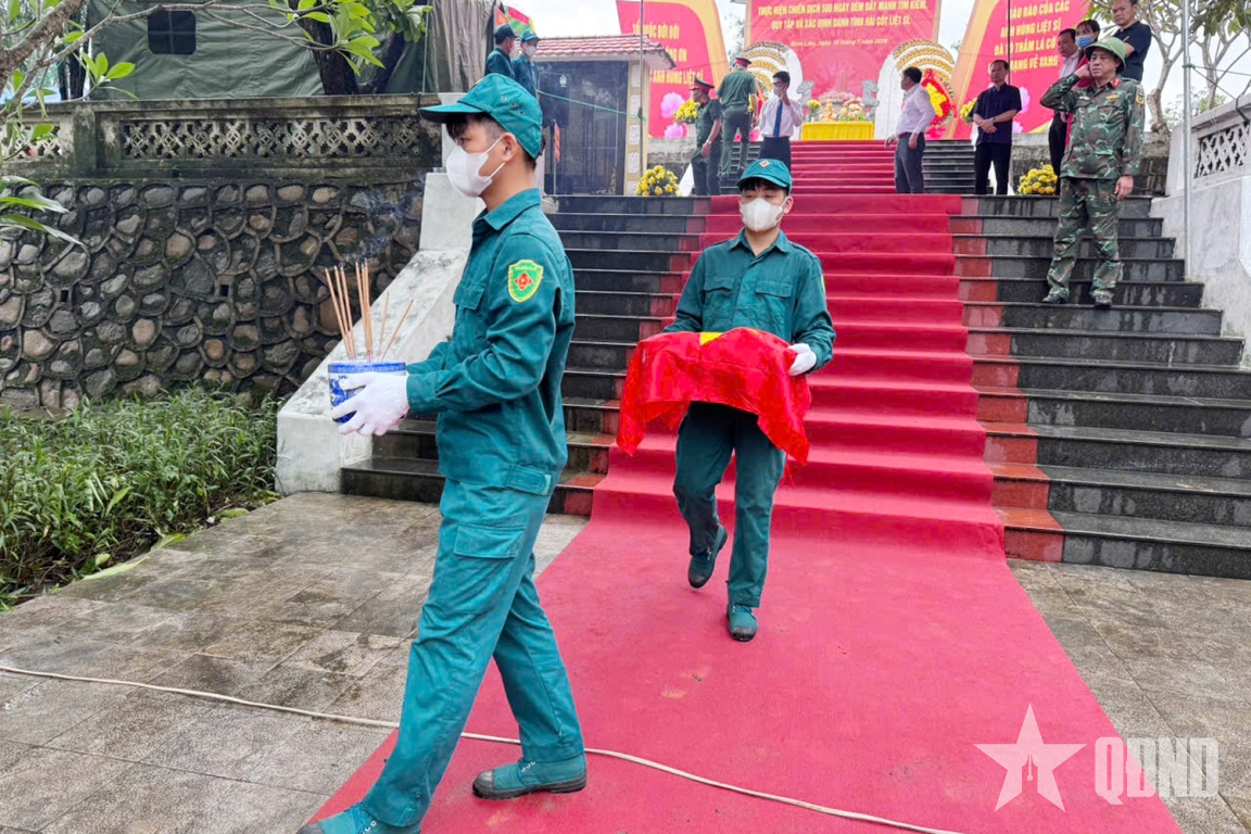 Quảng Ninh: Lấy mẫu hài cốt liệt sĩ phục vụ giám định ADN tại Nghĩa trang Liệt sĩ Bình Liêu