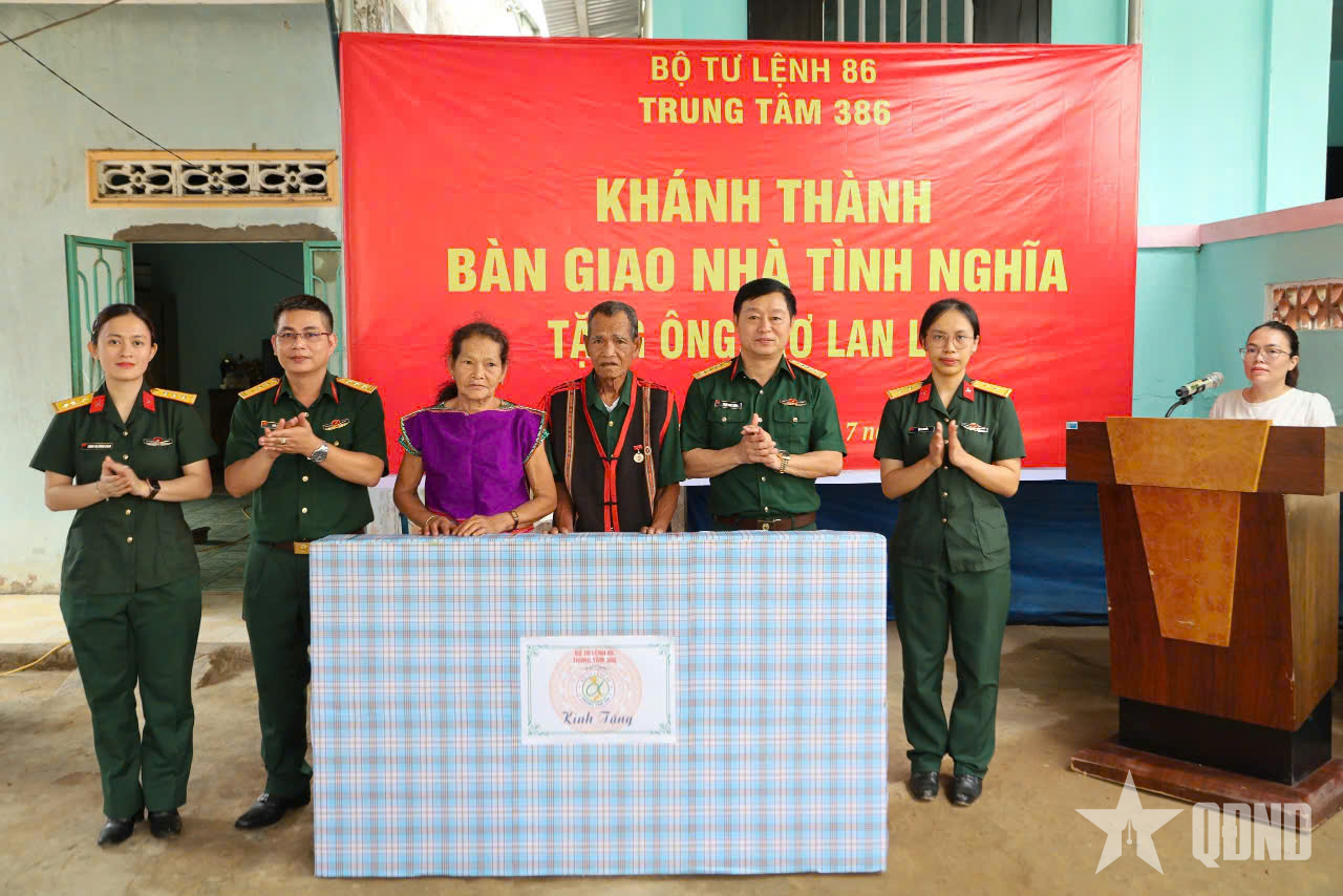 Trung tâm 386 (Bộ tư lệnh 86) khánh thành, bàn giao nhà tình nghĩa tại Quảng Ngãi