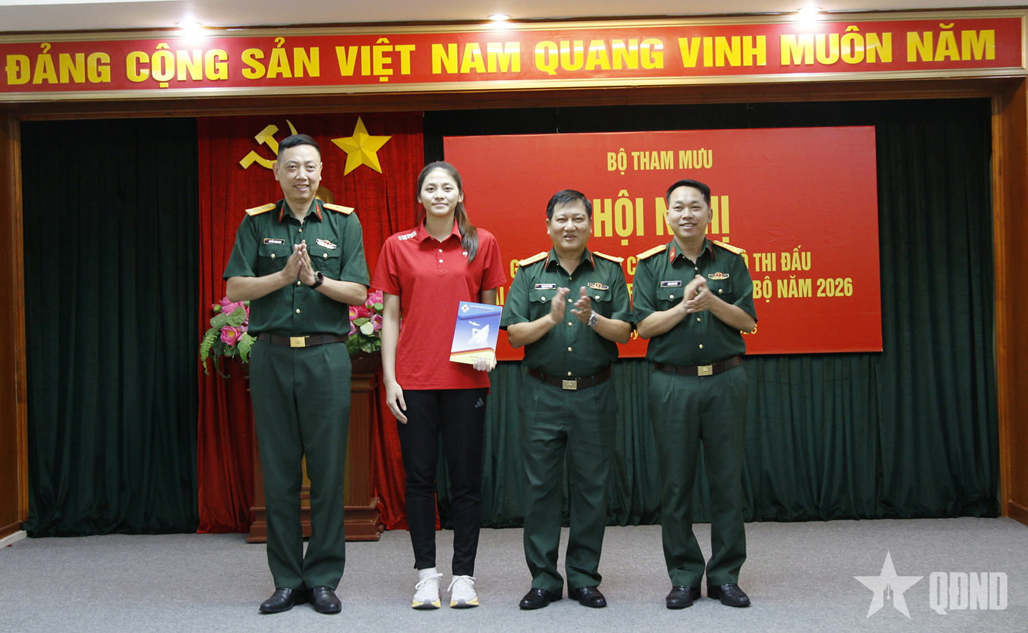 Bóng chuyền nữ Thông tin phấn đấu đạt thành tích cao 

