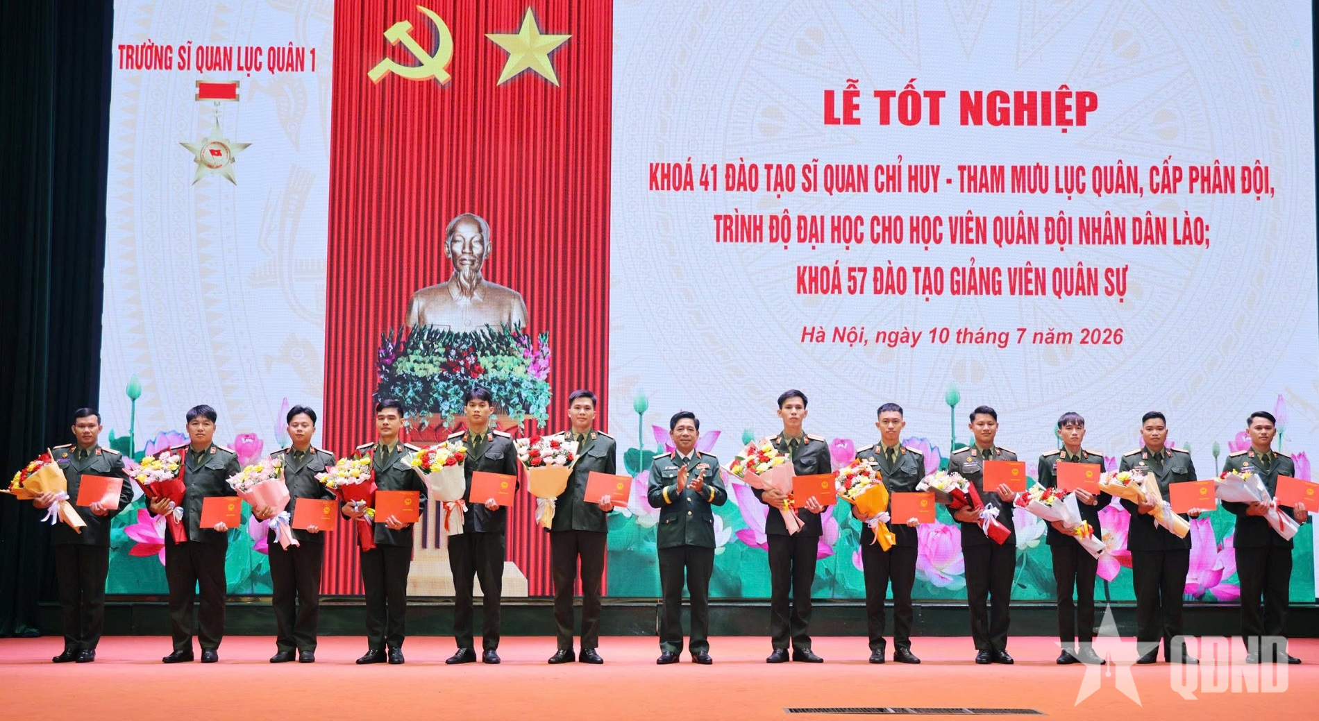 Trường Sĩ quan Lục quân 1 tổ chức lễ tốt nghiệp cho học viên