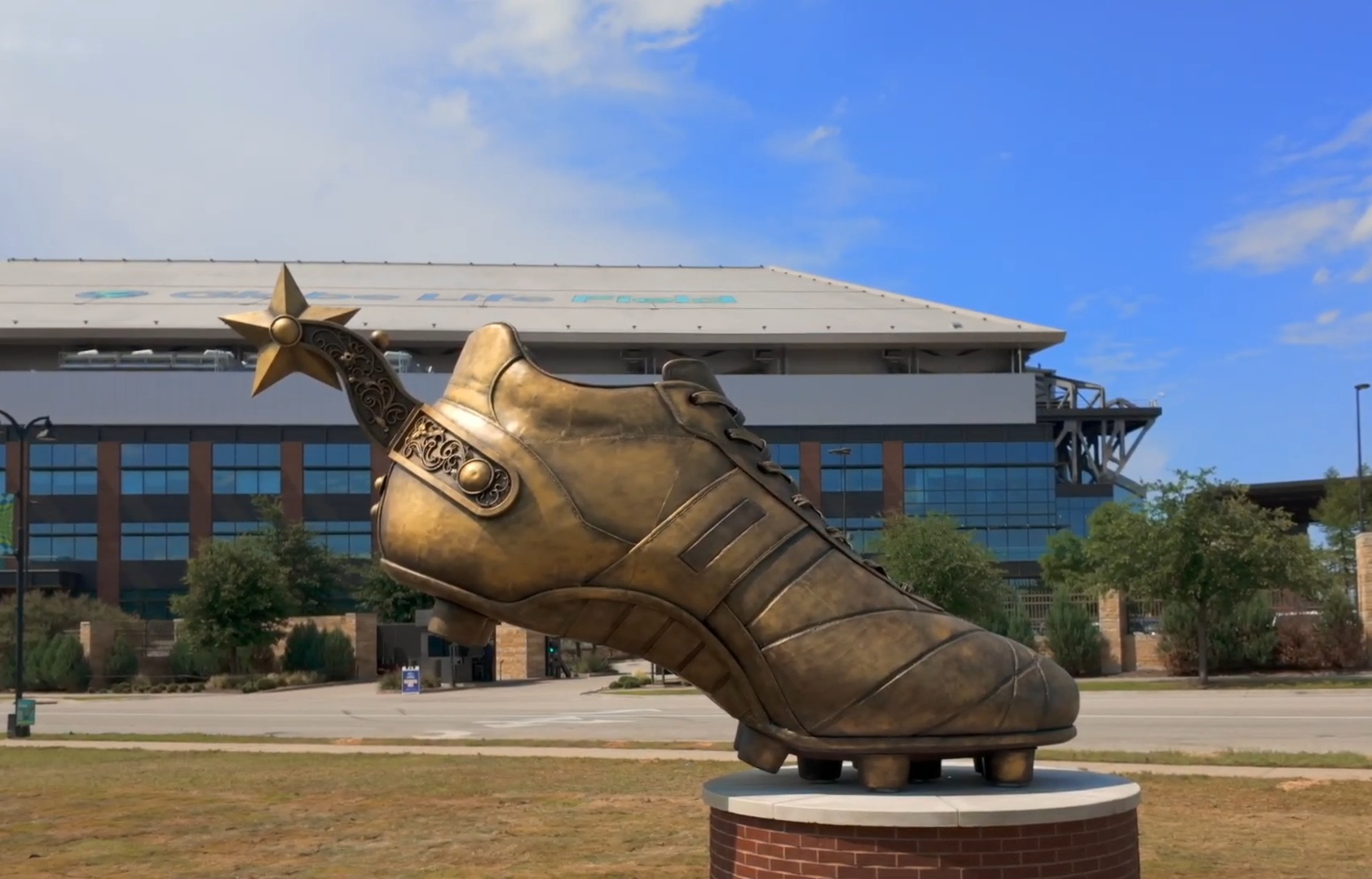 Muôn nẻo World Cup 2026: Chiếc giày khổng lồ ở Texas