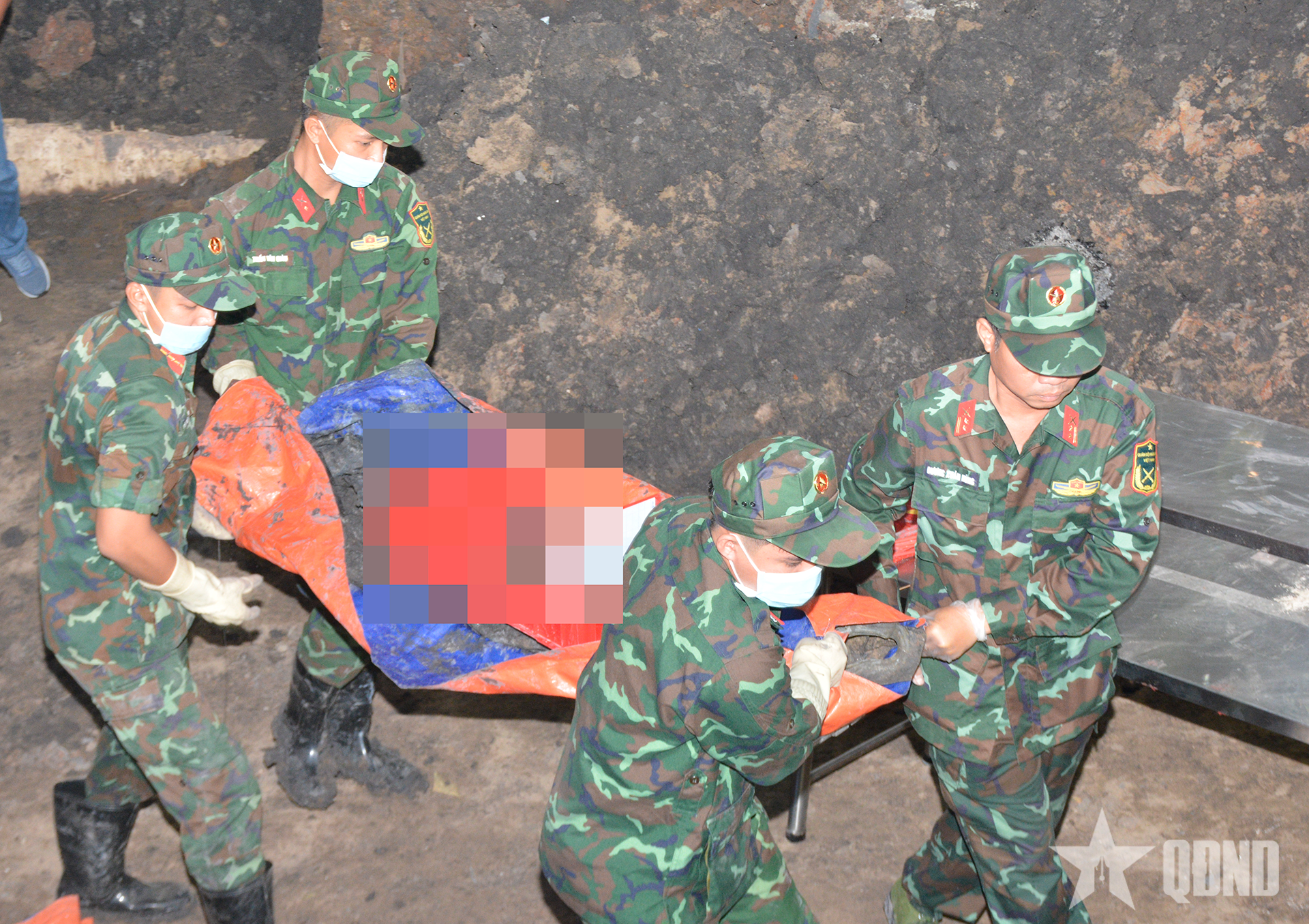 Tìm thấy thêm 20 bộ hài cốt liệt sĩ tại Công viên Lê Thị Riêng