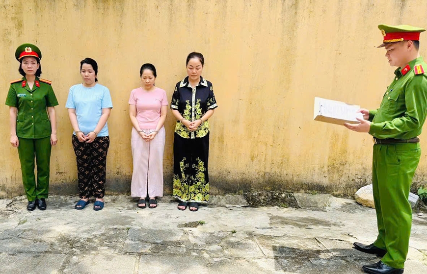 Thanh H&oacute;a: Khởi tố th&ecirc;m nhiều chủ tiệm v&agrave;ng trong đường d&acirc;y bu&ocirc;n lậu kim cương xuy&ecirc;n quốc gia
