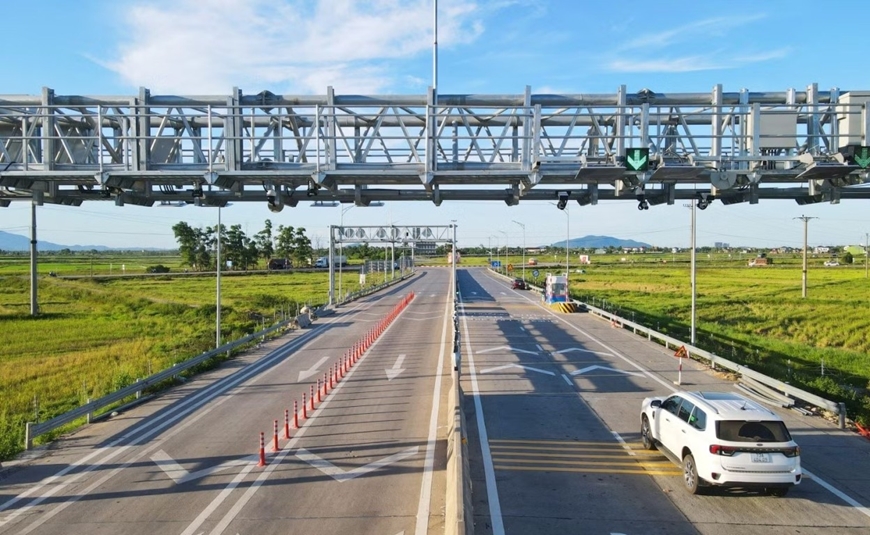 Thu ph&iacute; 5 dự &aacute;n cao tốc tr&ecirc;n tuyến Bắc-Nam từ ng&agrave;y 15-7