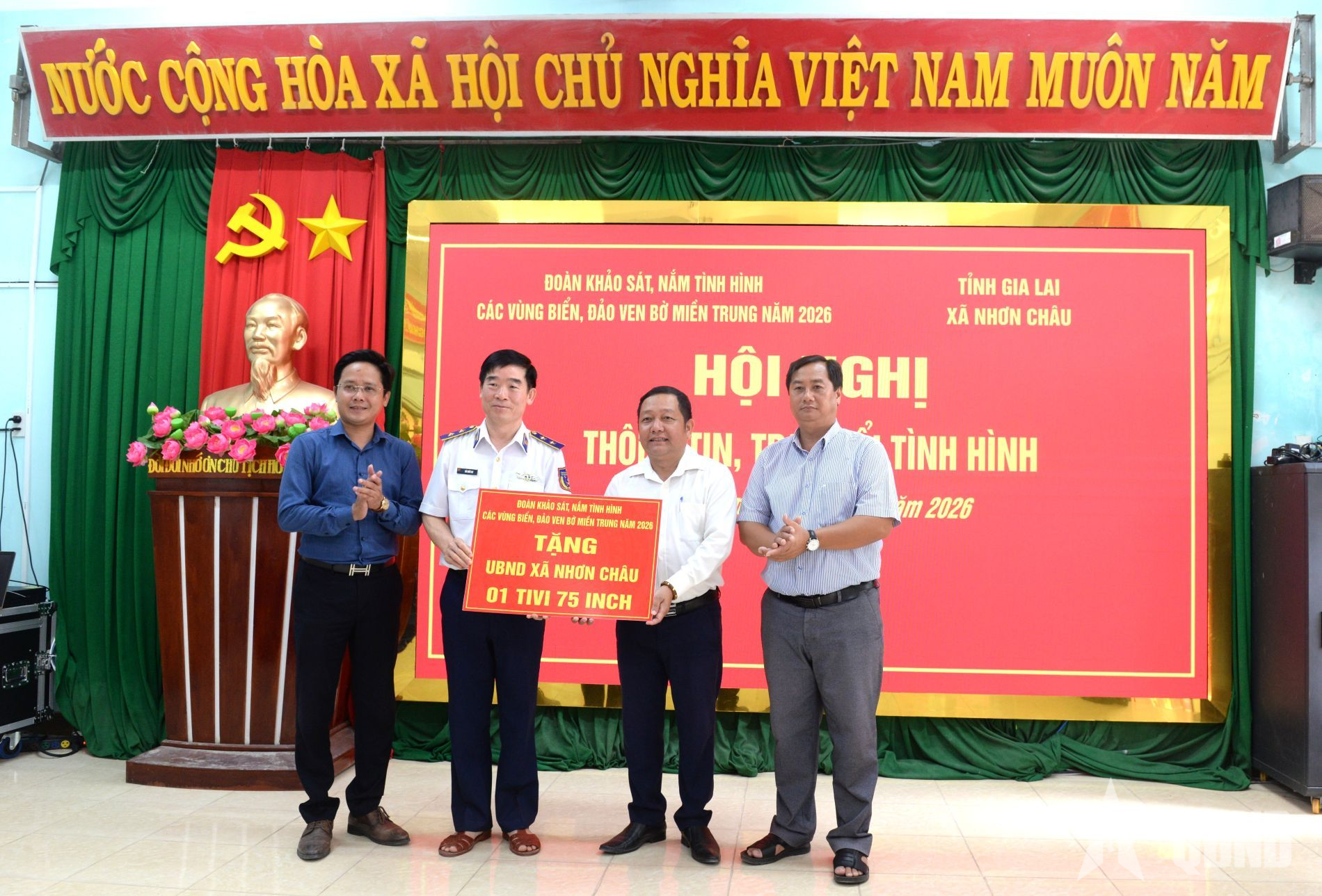 Cảnh sát biển Việt Nam tổ chức nhiều hoạt động ý nghĩa tại xã đảo Nhơn Châu