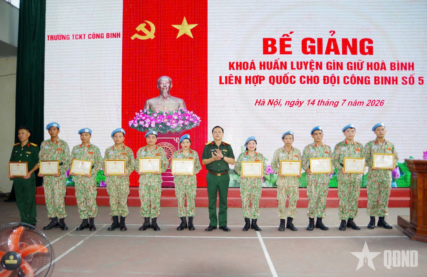 Bế giảng khóa huấn luyện gìn giữ hòa bình Liên hợp quốc cho Đội Công binh số 5