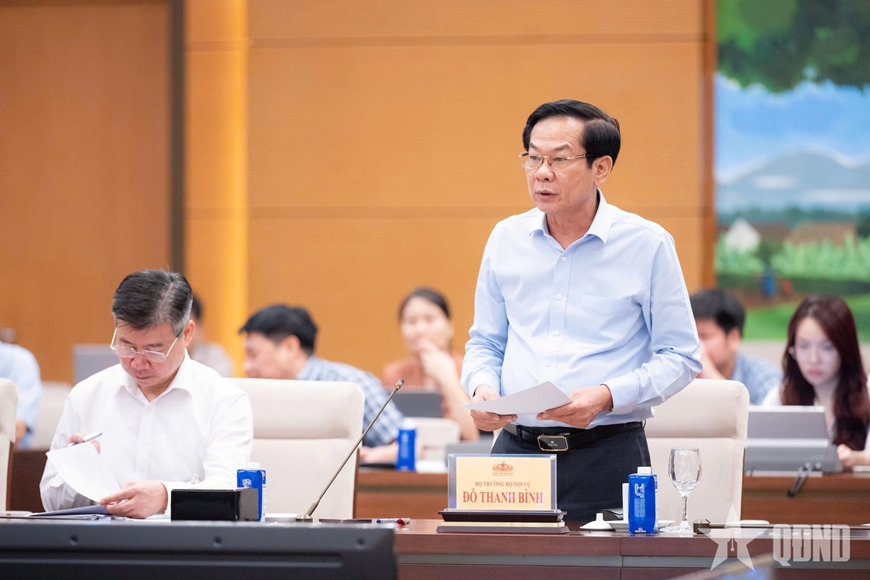 Hướng tới giảm dần tỷ trọng đưa người lao động phổ th&ocirc;ng đi l&agrave;m việc ở nước ngo&agrave;i