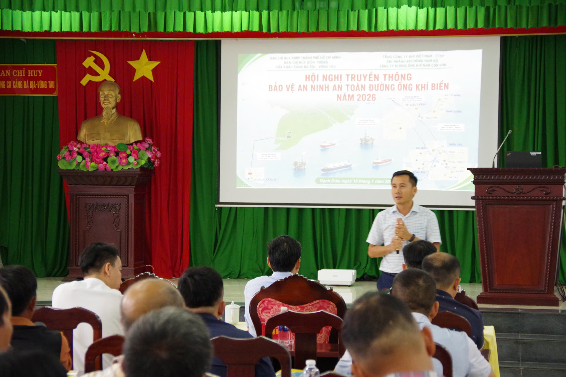 Biên phòng TP Hồ Chí Minh: Truyền thông về bảo vệ công trình dầu khí, chống khai thác IUU cho ngư dân