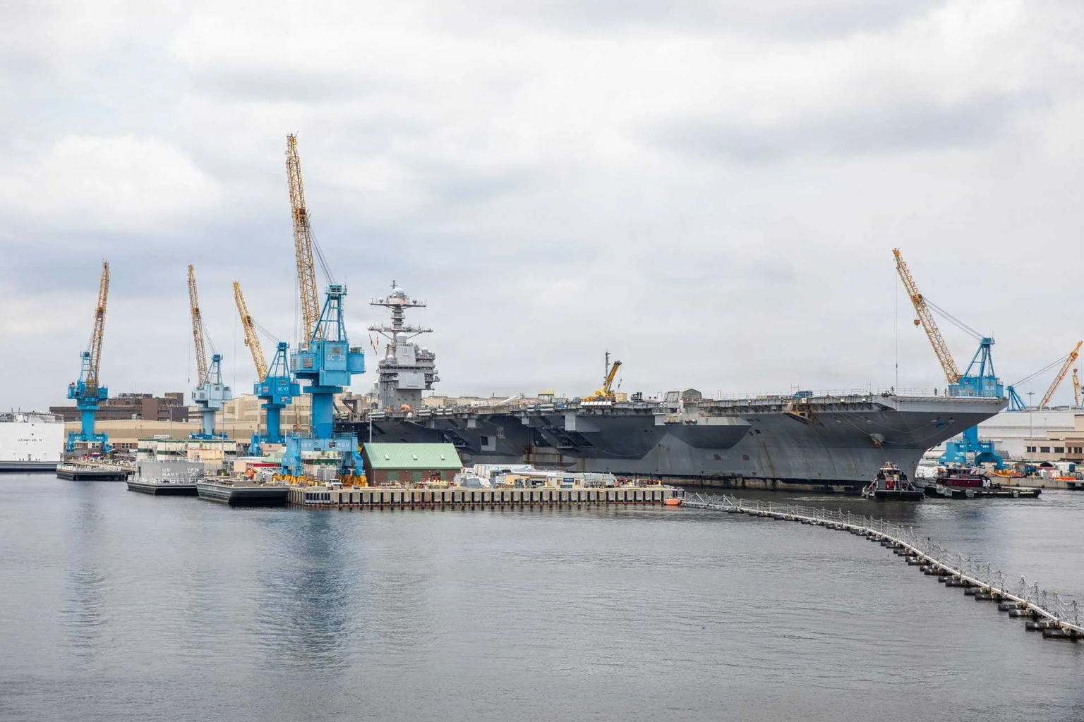 Quân sự thế giới hôm nay (17-7): Tàu sân bay USS Gerald R. Ford bước vào đợt bảo dưỡng đầu tiên sau đợt triển khai dài ngày