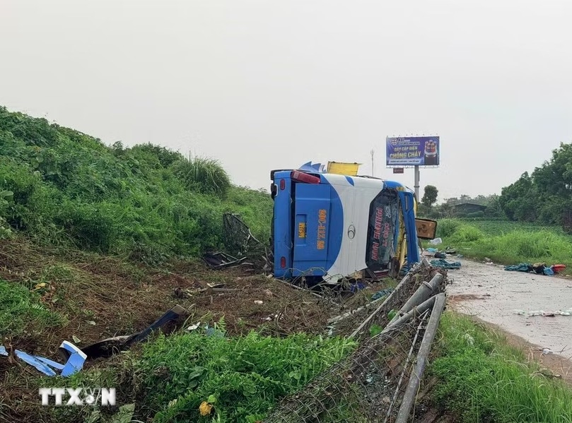 Thủ tướng: Khẩn trương điều tra, làm rõ nguyên nhân vụ tai nạn trên tuyến cao tốc Pháp Vân - Cầu Giẽ
