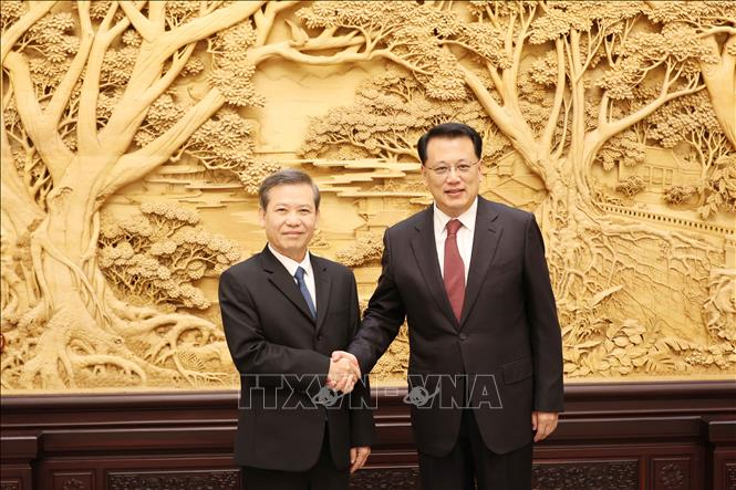 Việt Nam coi trọng và ủng hộ hợp tác toàn diện, thực chất với Trùng Khánh (Trung Quốc)