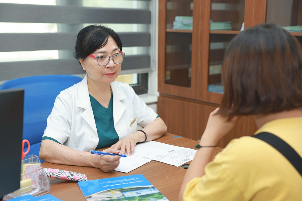 Vô sinh, hiếm muộn ngày càng trẻ hóa, nhiều cặp vợ chồng bỏ lỡ 