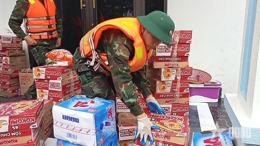 Lực lượng vũ trang các tỉnh Tây Bắc tập trung mọi nguồn lực hỗ trợ người dân vùng thiên tai