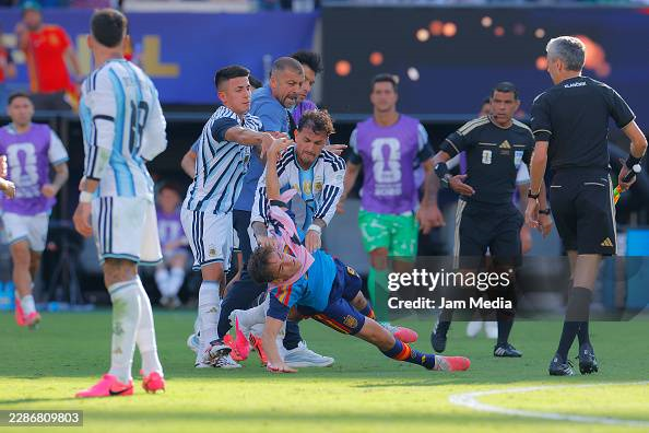 Tin thể thao (21-7): Argentina đối mặt nguy cơ bị FIFA trừng phạt

