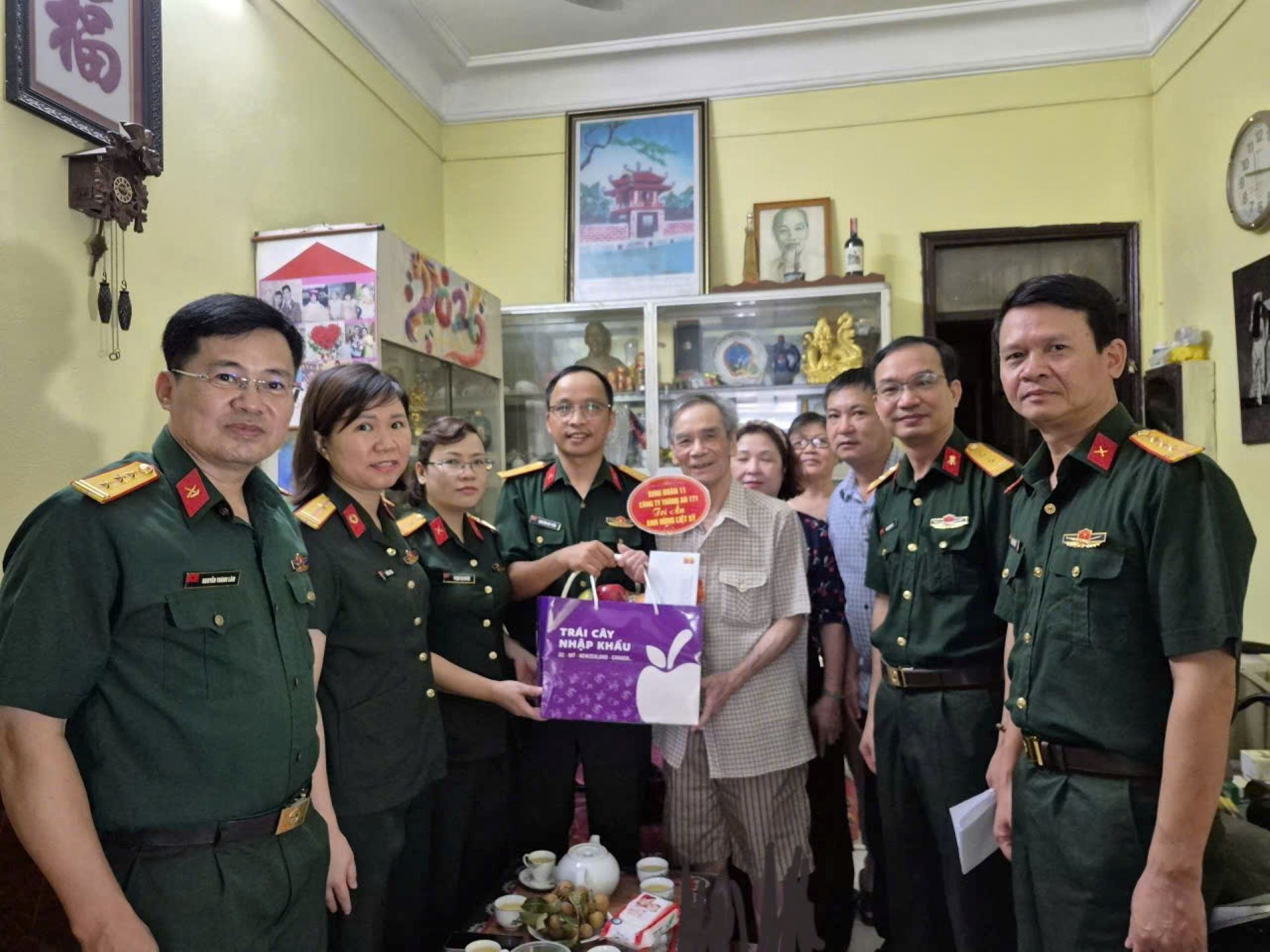 Công ty Thành An 171 (Binh đoàn 11) tri ân người có công với cách mạng