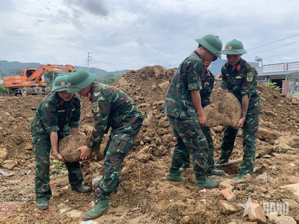 Bộ CHQS tỉnh Lai Châu triển khai xây dựng nhà ở cho người dân vùng lũ