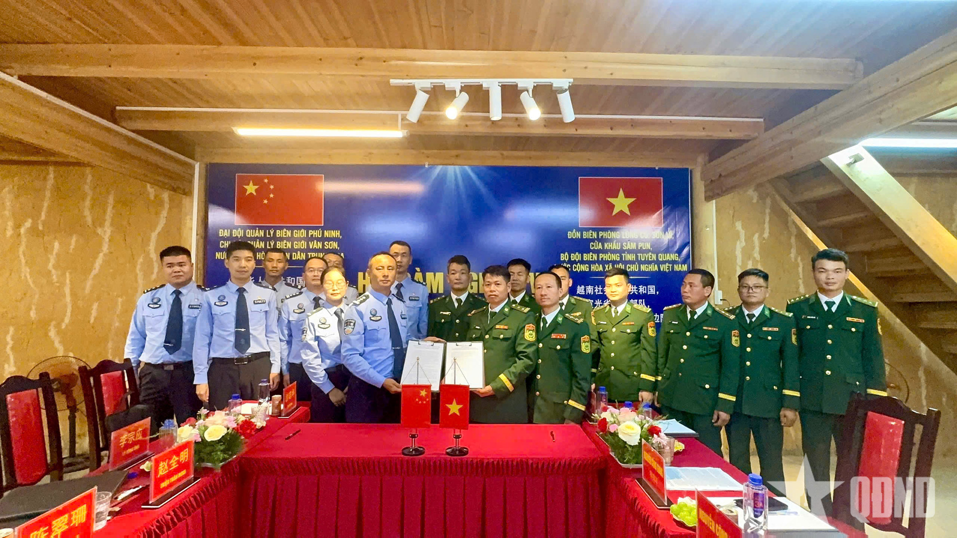 Tăng cường phối hợp quản lý, bảo vệ biên giới Việt Nam - Trung Quốc