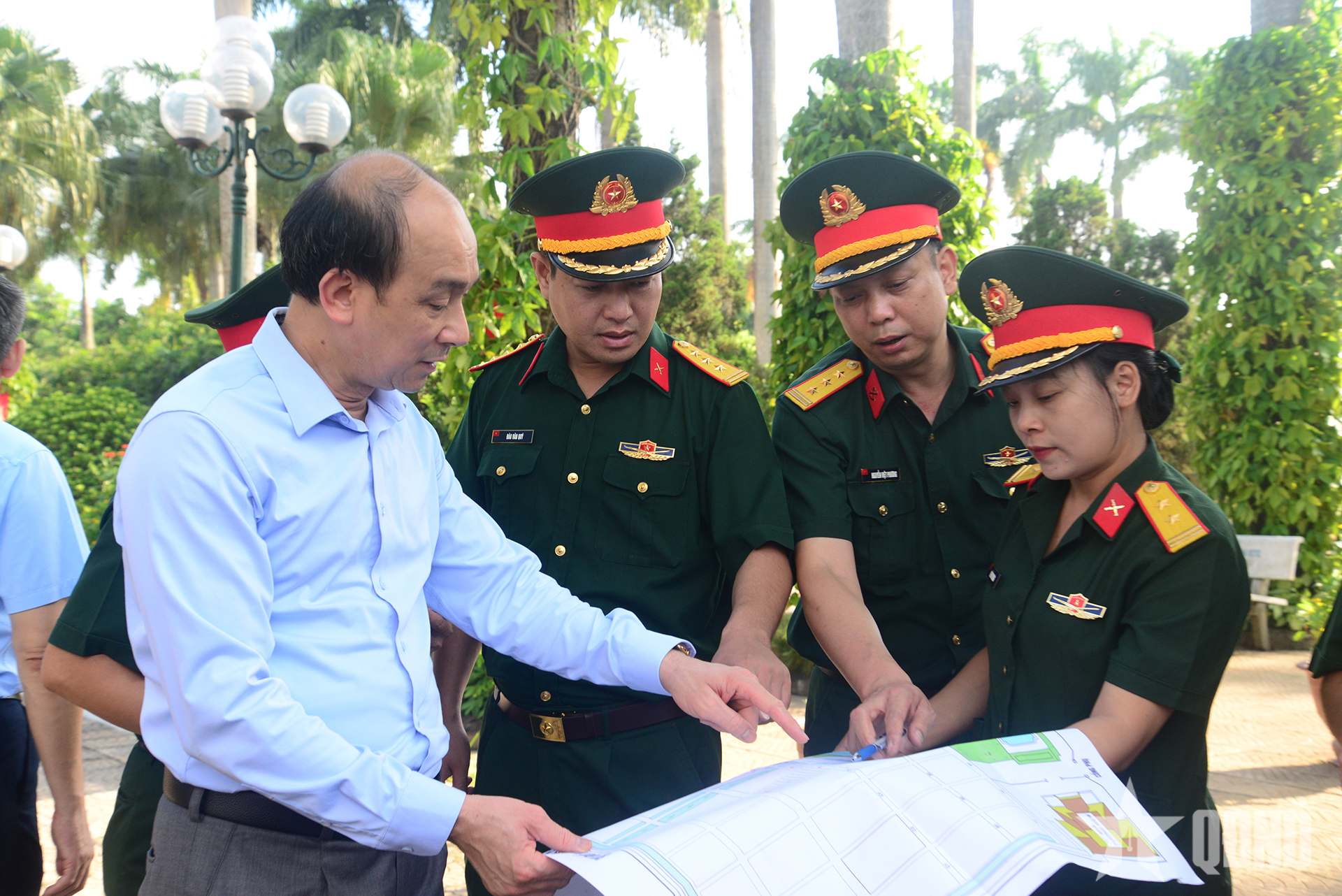 Hành trình tri ân “tìm lại tên các liệt sĩ” của nữ quân nhân 9X