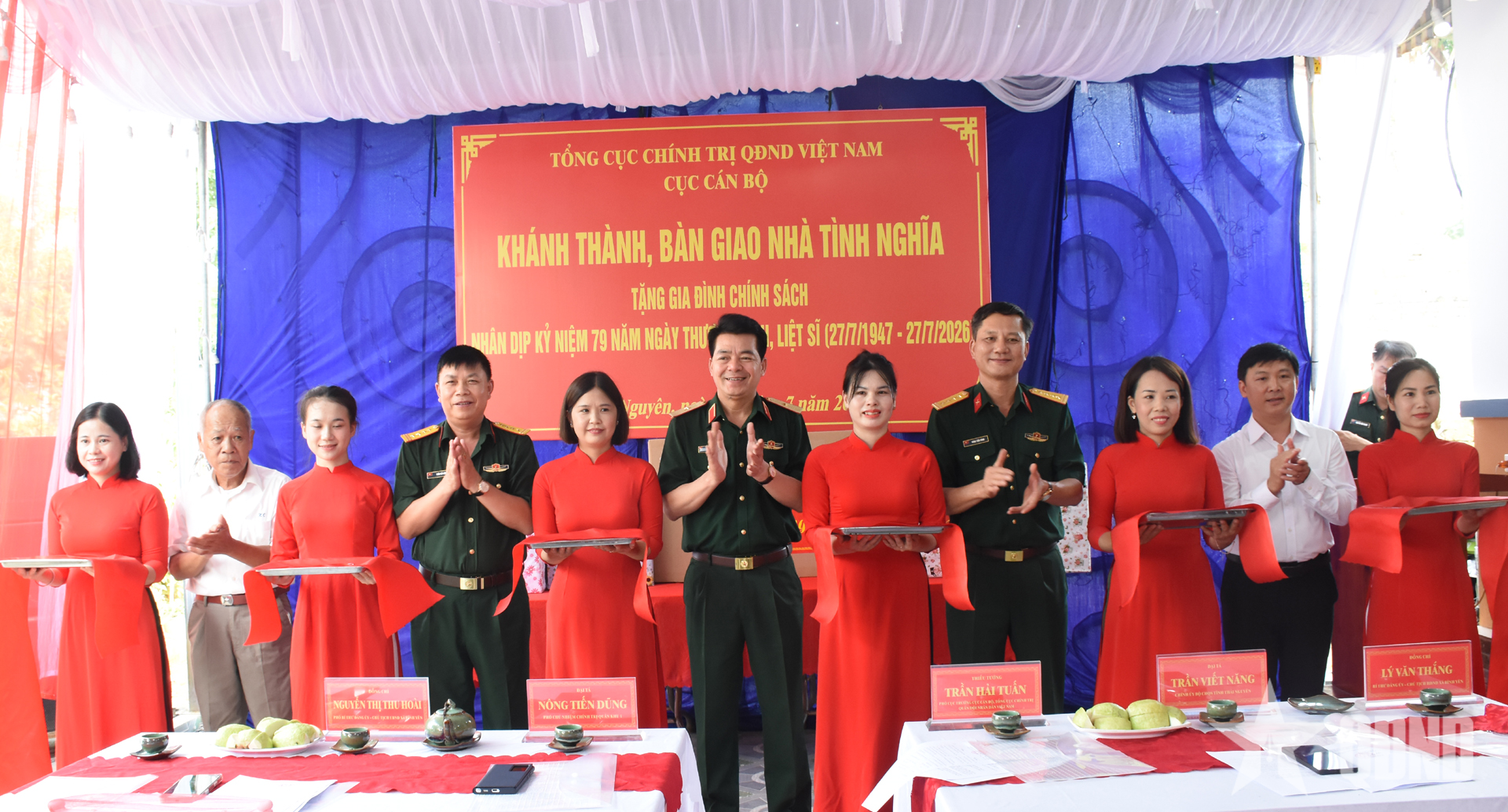 Cục Cán bộ bàn giao nhà tình nghĩa tặng gia đình chính sách tại Thái Nguyên