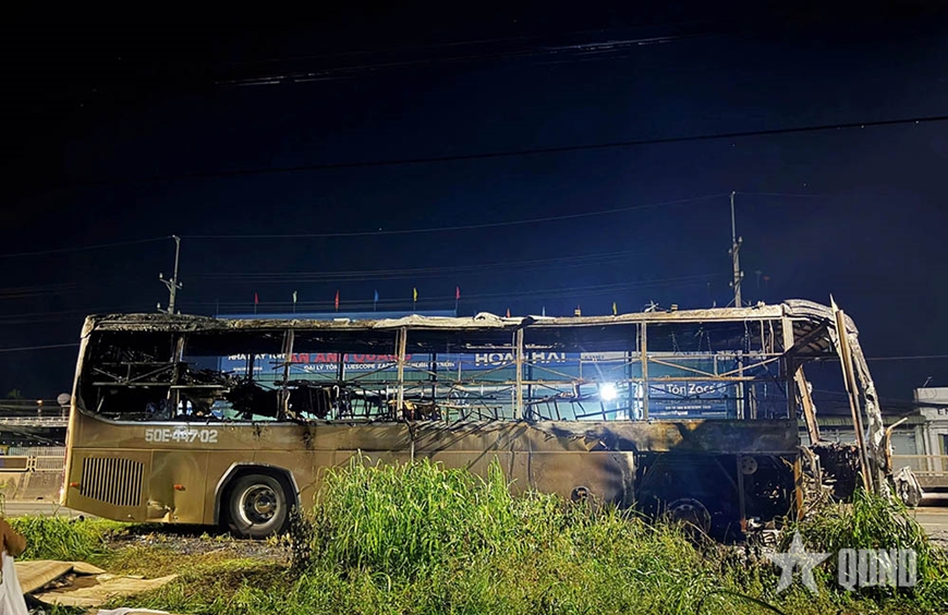 Đồng Nai: Cháy xe khách, 7 người tử vong