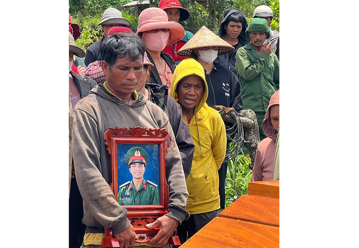 Truy thăng quân hàm từ Hạ sĩ lên Thượng sĩ cho đồng chí Kpă Thiêp