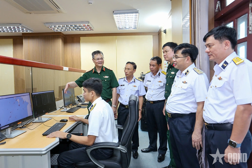Tổng cục Hậu cần - Kỹ thuật: Kiểm tra toàn diện công tác hậu cần, kỹ thuật tại Bộ tư lệnh Vùng 5 Hải quân