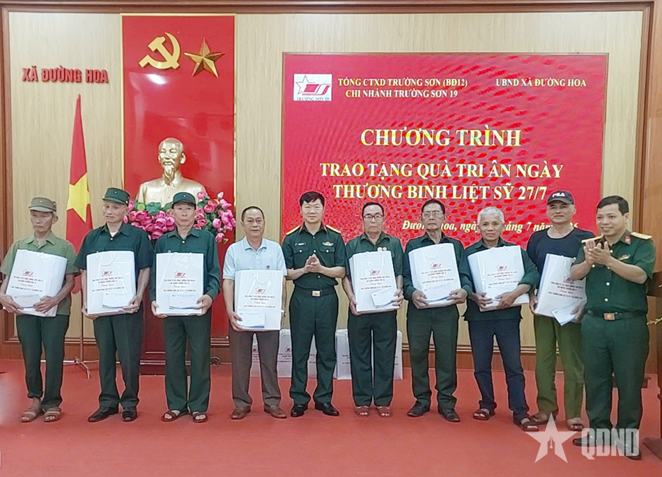 Chi nhánh Trường Sơn 19 (Binh đoàn 12) tri ân người có công