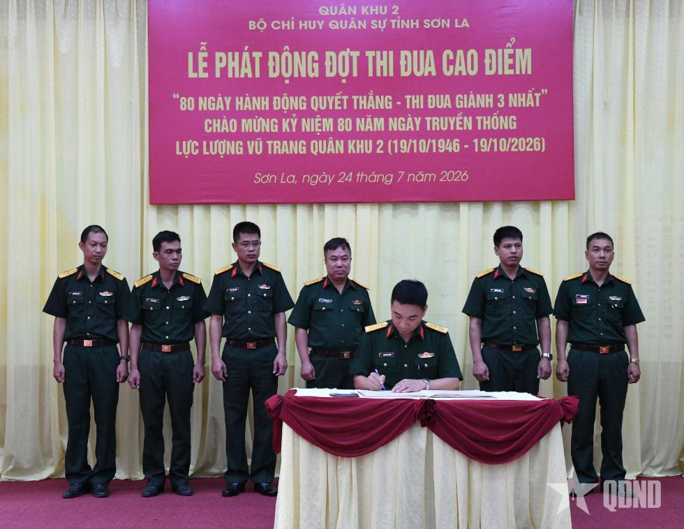 Bộ CHQS tỉnh Sơn La phát động đợt thi đua cao điểm “80 ngày hành động Quyết thắng - Thi đua giành 3 nhất”