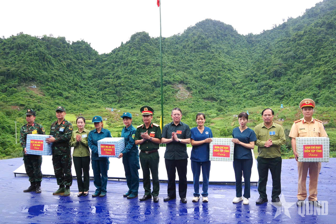 Xã Nà Hang, tỉnh Tuyên Quang: Tổ chức diễn tập tác chiến trong khu vực phòng thủ năm 2026