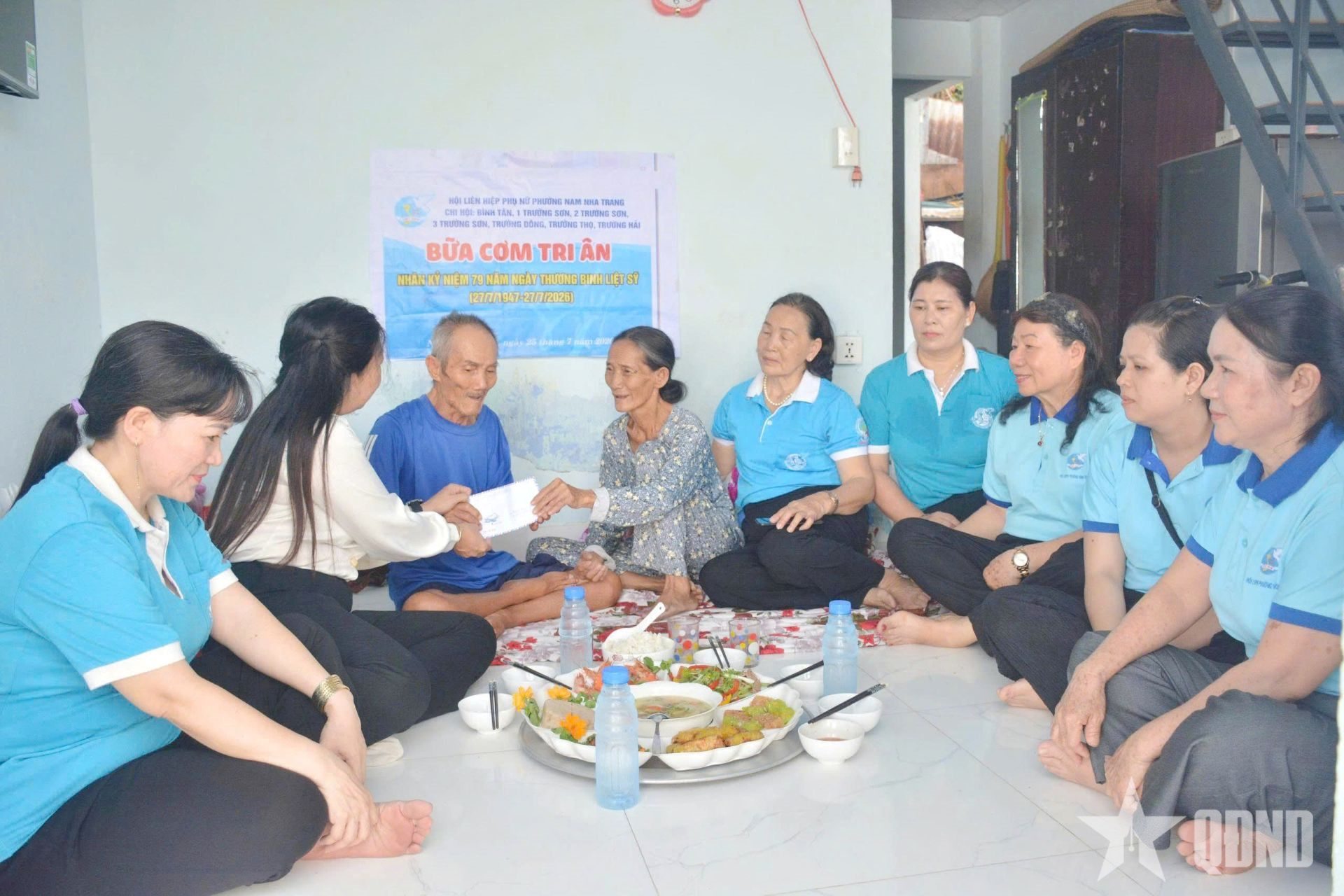 Bữa cơm tri ân ấm lòng thân nhân người có công