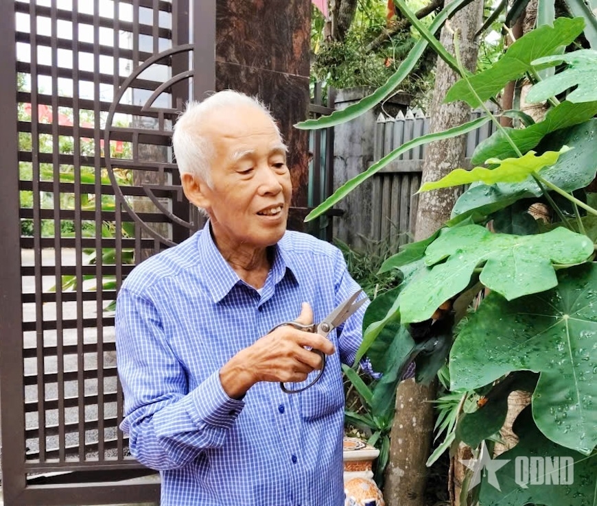Người đam mê sưu tầm tư liệu về Bác Hồ
