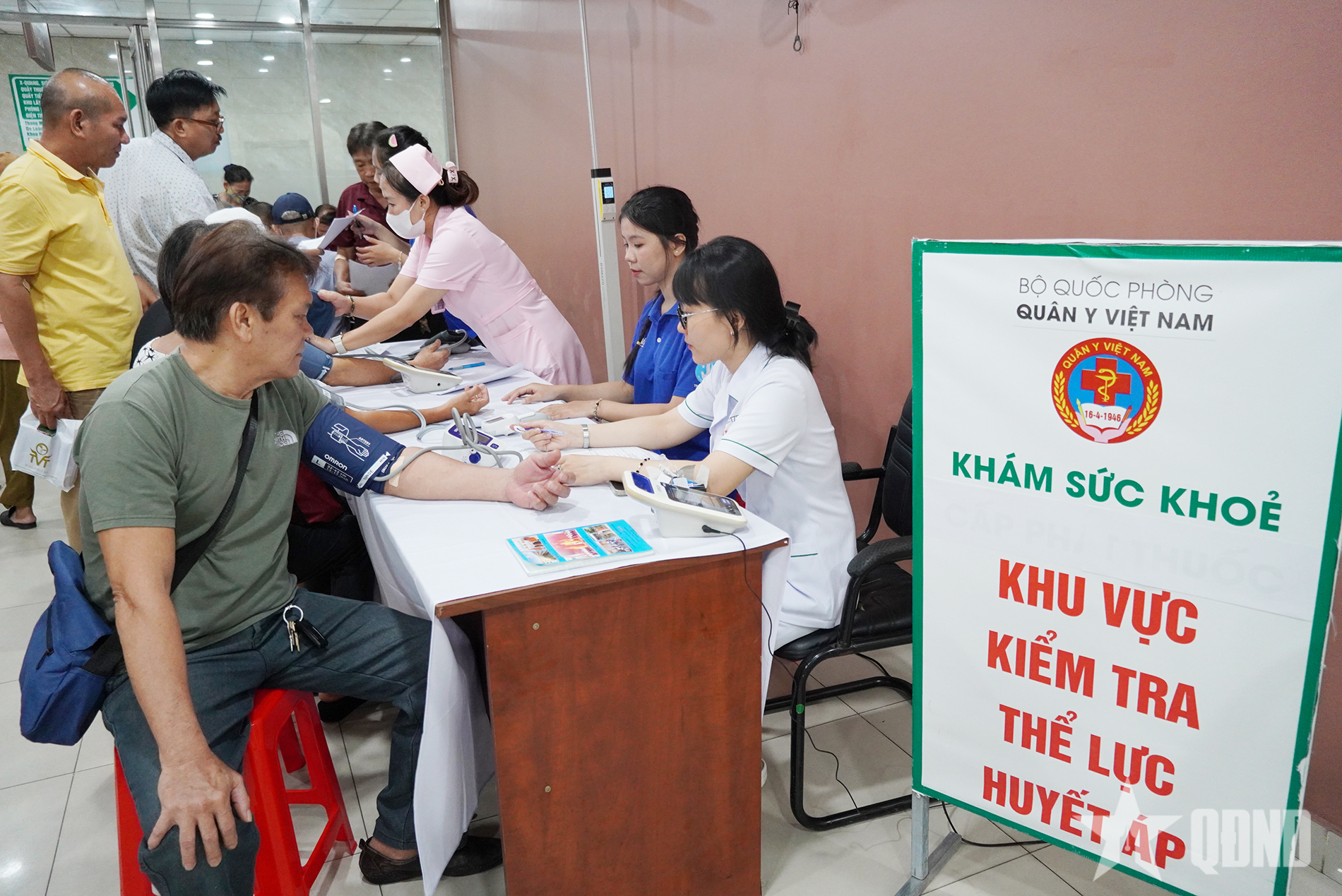 TP Hồ Chí Minh: Các bệnh viện quân y chung tay chăm lo sức khỏe toàn dân