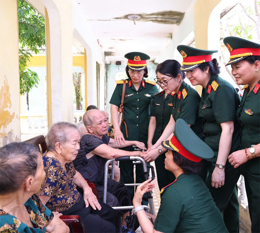 Chuyến đi nặng trĩu nỗi niềm...