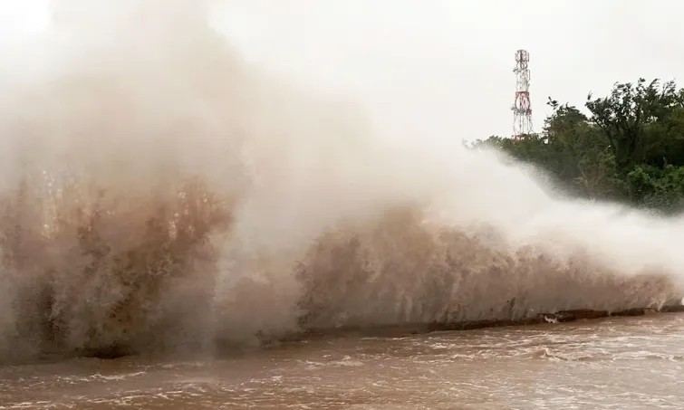Tin cuối cùng về bão số 2