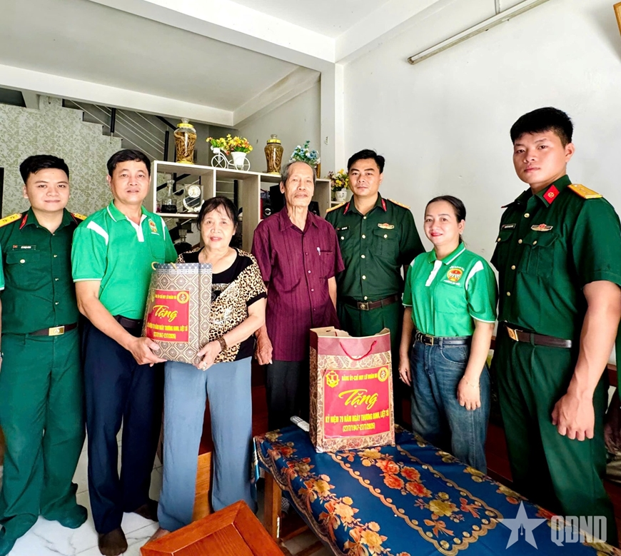 Lữ đoàn 88 (Binh chủng Hóa học) tri ân người có công với cách mạng 