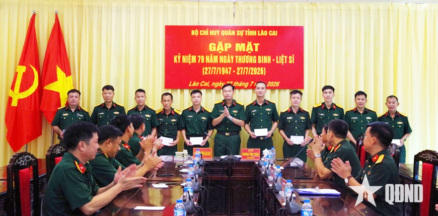 Bộ CHQS tỉnh Lào Cai: Gặp mặt con thương binh, liệt sĩ
