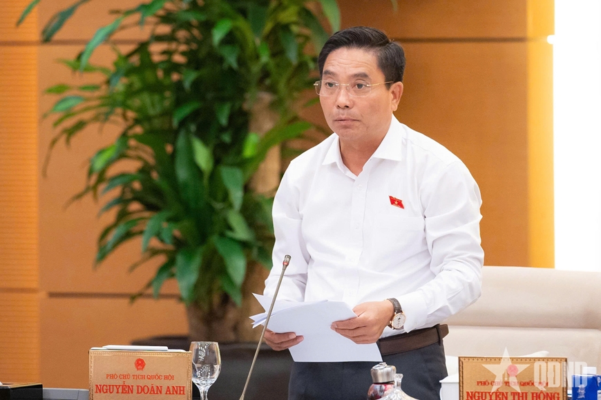 Ủy ban Thường vụ Quốc hội cho ý kiến về dự án Luật sửa đổi, bổ sung một số điều của 9 luật về quân sự, quốc phòng