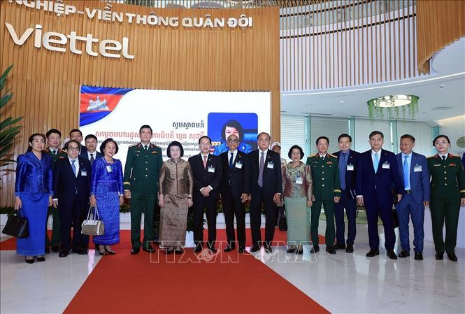 Chủ tịch Quốc hội Vương quốc Campuchia thăm Tập đoàn Viettel