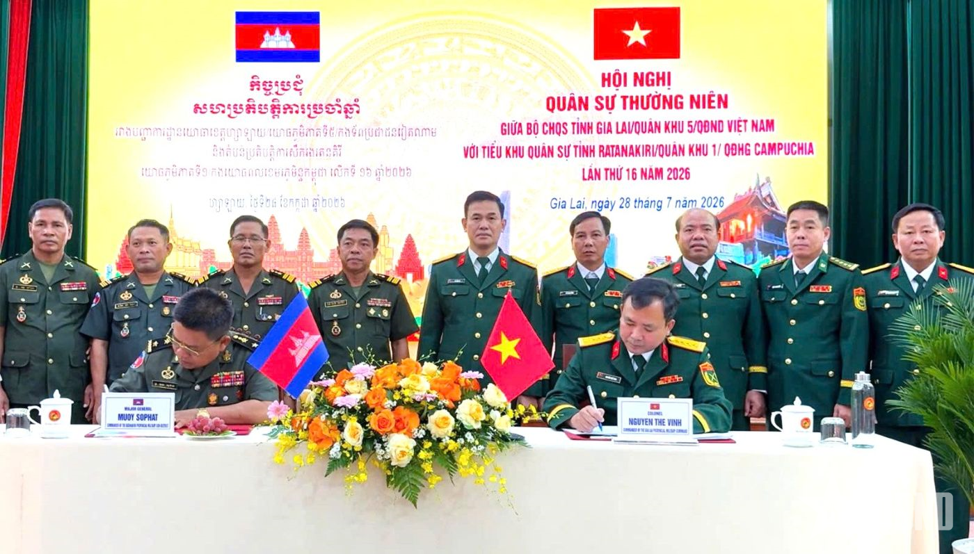 Tiếp tục củng cố quan hệ đoàn kết, hữu nghị trên tuyến biên giới Việt Nam - Campuchia