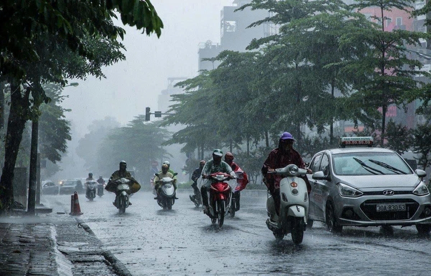 Thời tiết hôm nay (30-7): Mưa dông bao trùm nhiều khu vực, cảnh báo nguy cơ lốc, sét