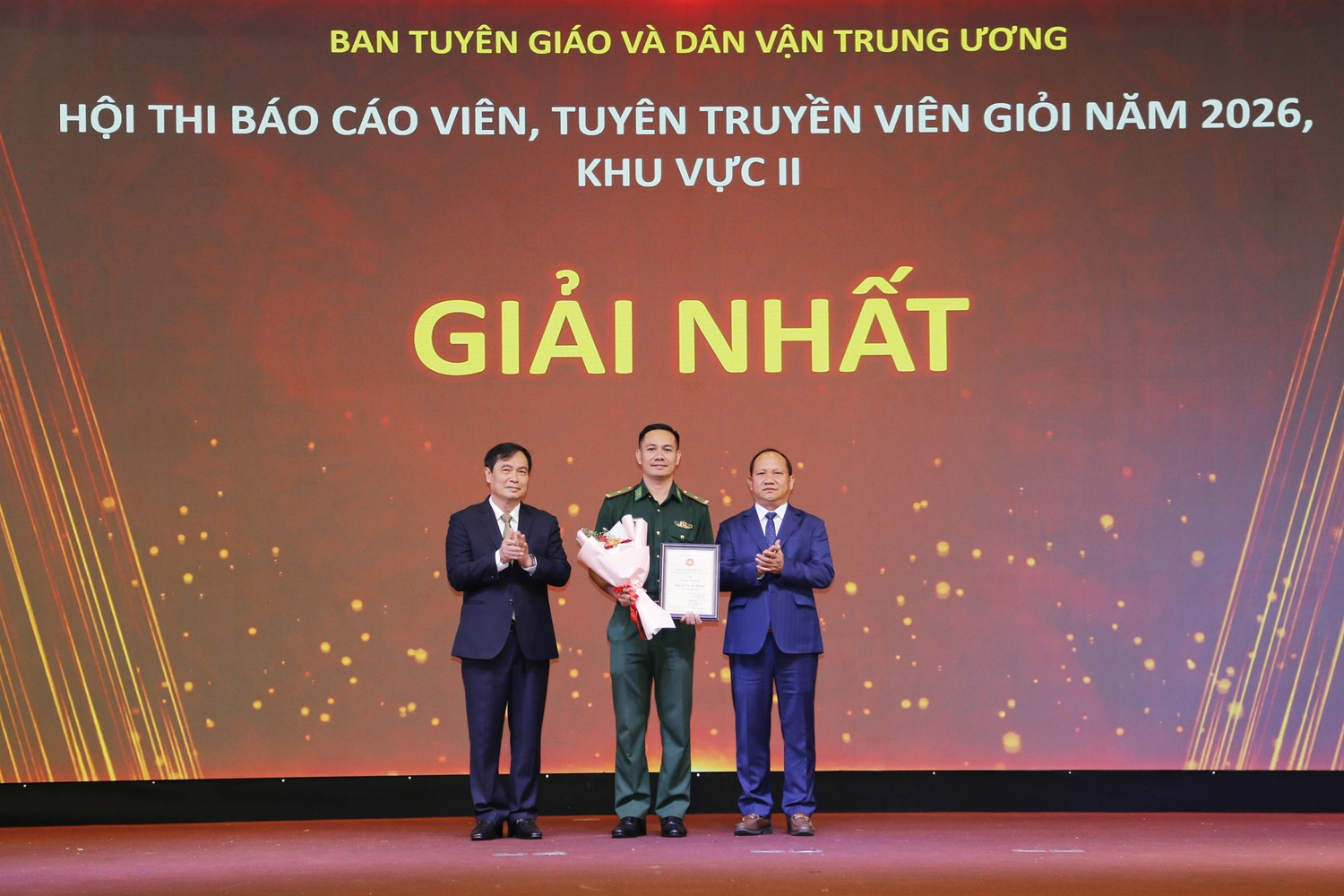 Đoàn Báo cáo viên, tuyên truyền viên Quân ủy Trung ương đạt nhiều thành tích cao tại Hội thi khu vực II năm 2026